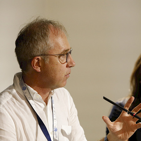 Prof. Giovanni Pedrazzini Doyen, Faculté des sciences biomédicales, Università della Svizzera Italiana, Prof. Séverine Vuilleumier Institut et Haute École de la Santé La Source